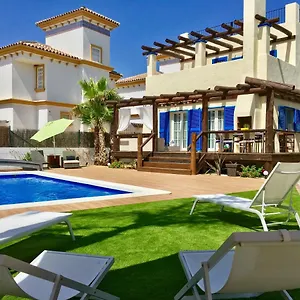  Villa La Caleta
